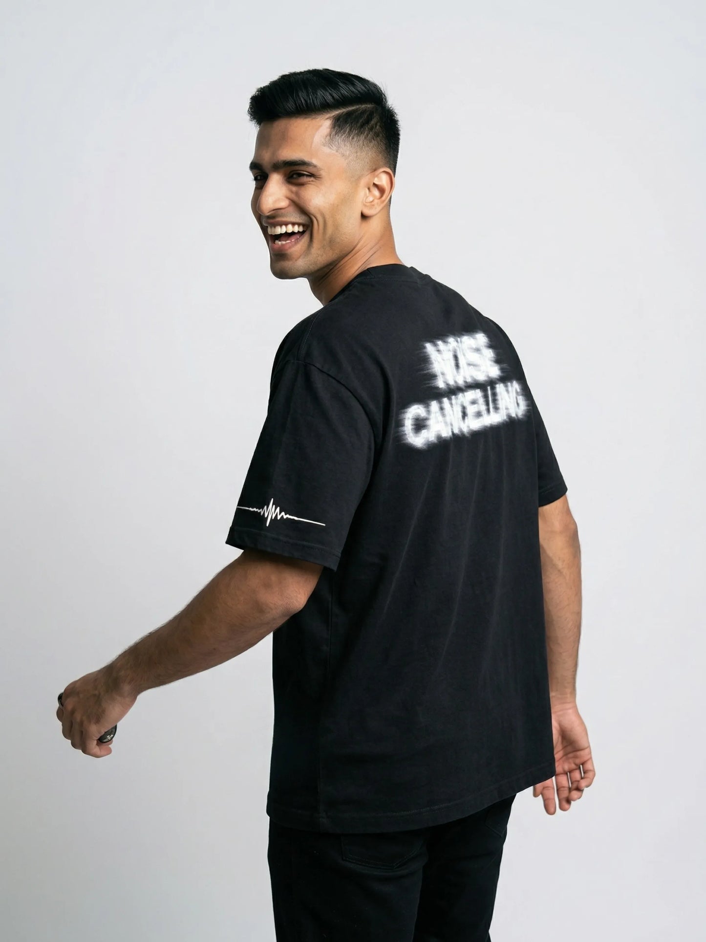 Noise Cancelling Oversized Tee